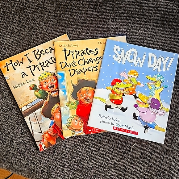 Childrens's Books Scholastic set of 3 - Picture 1 of 6